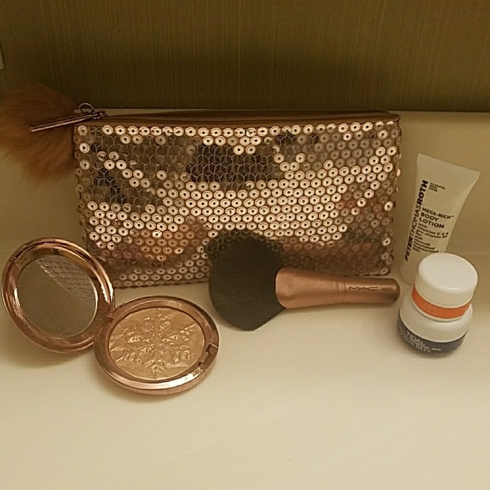 MAC whisper of guilt highlighter, brush, and bag